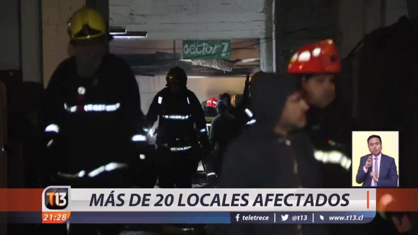 [VIDEO] Incendio en Persa Biobío: más de 20 locales afectados