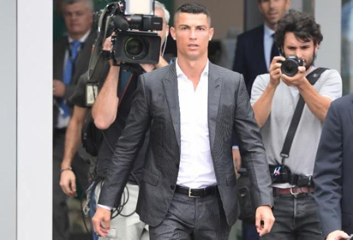 [VIDEO] Cambio de última hora: Así luce Cristiano Ronaldo en FIFA19 tras llegada a Juventus