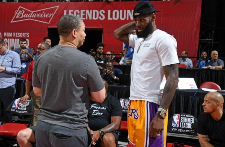[VIDEO] Su "peor enemigo" entre los compañeros con que LeBron buscará ser campeón en los Lakers