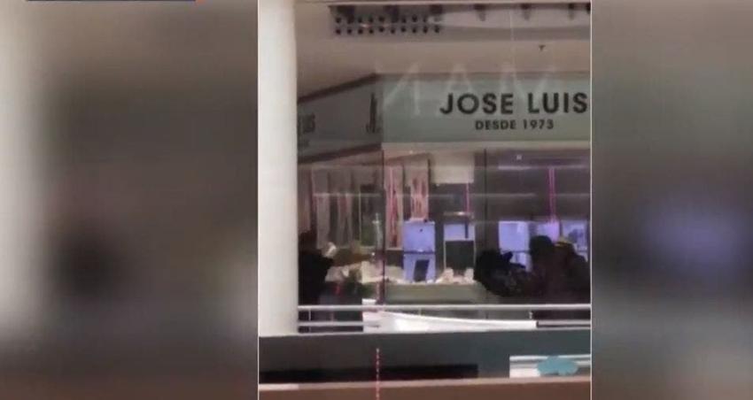 [VIDEO] Embajadores del delito: detienen a dos chilenos involucrados en robo a joyería en España