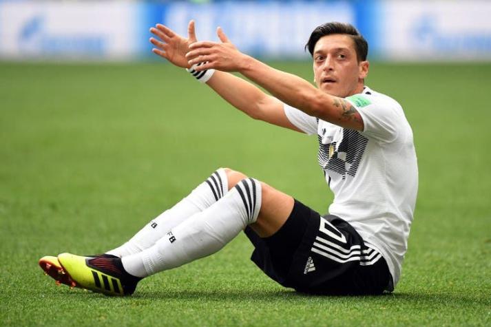 Mesut Özil renuncia a Alemania: acusa racismo y faltas de respeto