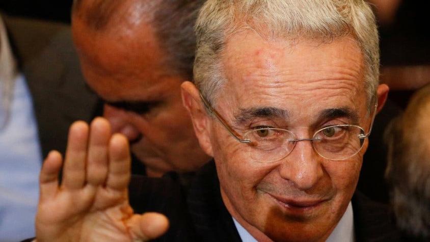 Ex presidente de Colombia Álvaro Uribe renuncia al senado por investigación judicial