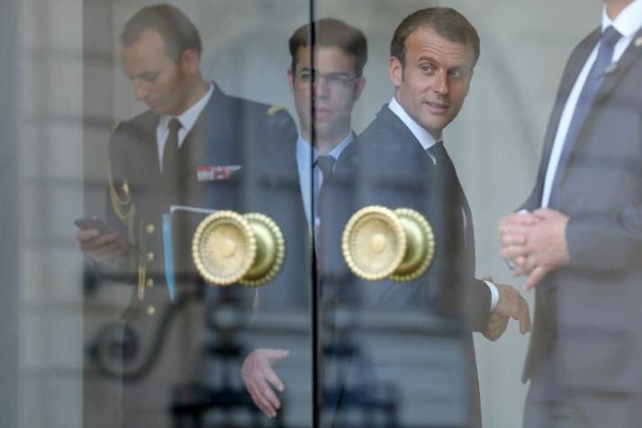[VIDEO] "El responsable soy yo": Macron enfrenta escándalo por su jefe de seguridad