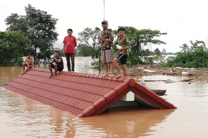 [VIDEO] Recuperan 17 cuerpos tras la ruptura de represa en Laos