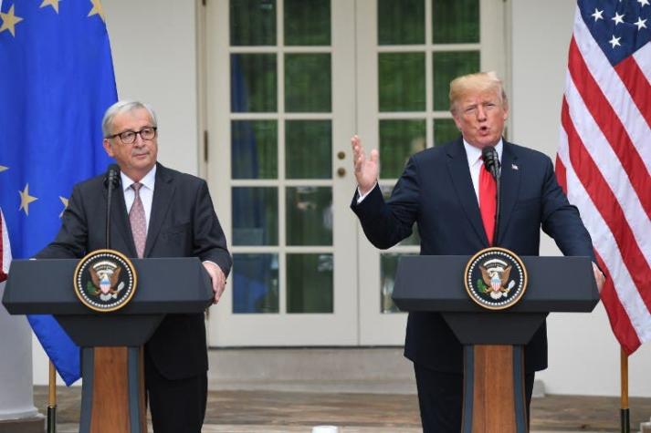 EE.UU y Unión Europea llegan a "acuerdo" para frenar guerra comercial