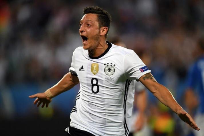 Presidente de Federación alemana reconoce que Özil debió contar con mayor apoyo