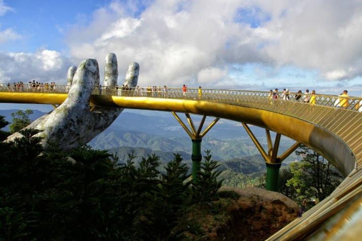 [FOTOS] Inauguran espectacular puente a 1.400 metros de altitud en Vietnam