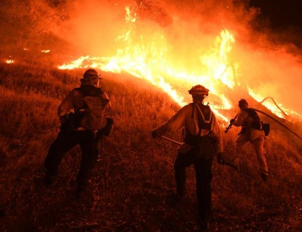 Más de mil casas destruidas por los incendios en California