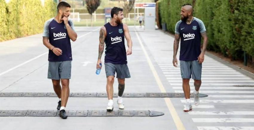 El FC Barcelona quiere otro mediocampista para acompañar a Arturo Vidal