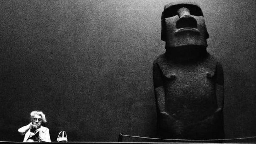 La increíble historia del moai que Reino Unido "robó" de la Isla de Pascua