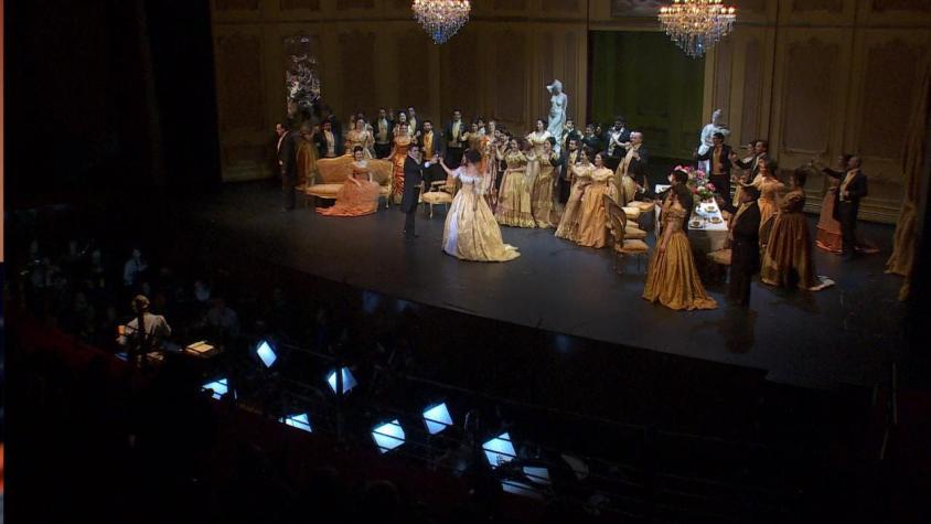 [VIDEO] Artistas chilenos presentan "La Traviata"