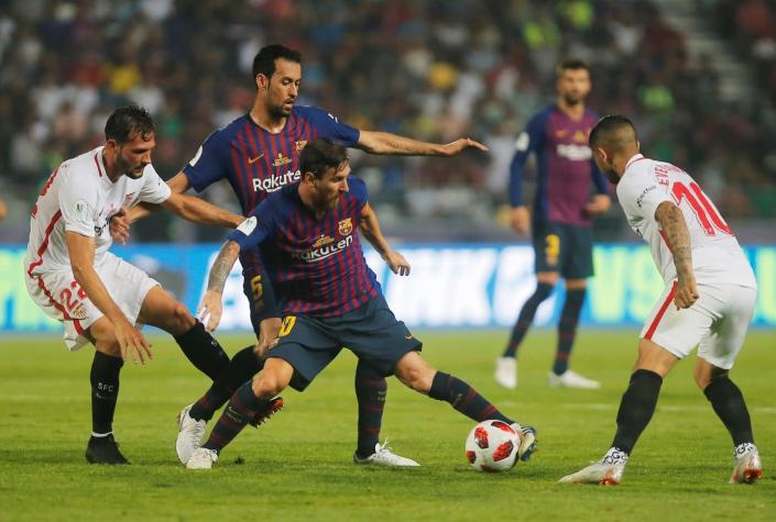 En el debut de Arturo Vidal, el Barcelona vence al Sevilla y se lleva la Supercopa de España