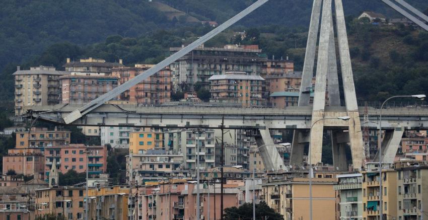 [VIDEO] Tragedia en Italia: muertos por derrumbe en Génova suben a treinta