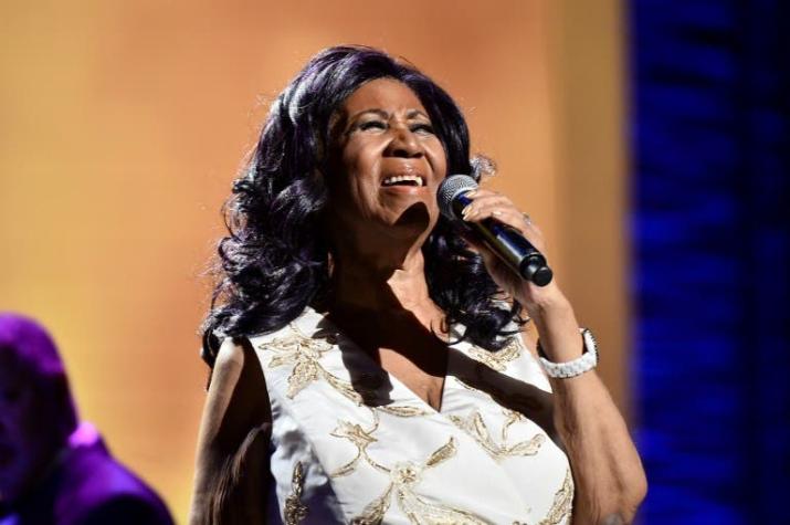 Fanáticos rinden homenaje a Aretha Franklin en estaciones de metro