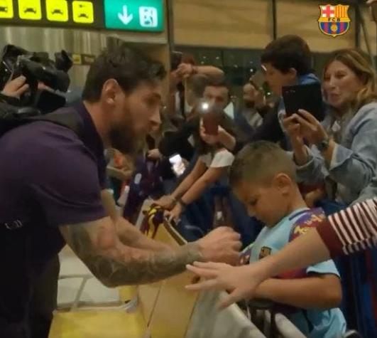 [VIDEO] La emoción de un niño al recibir el autógrafo de Lionel Messi