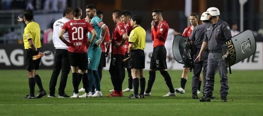 Independiente de Hernández y Silva elimina a Santos en medio de graves incidentes