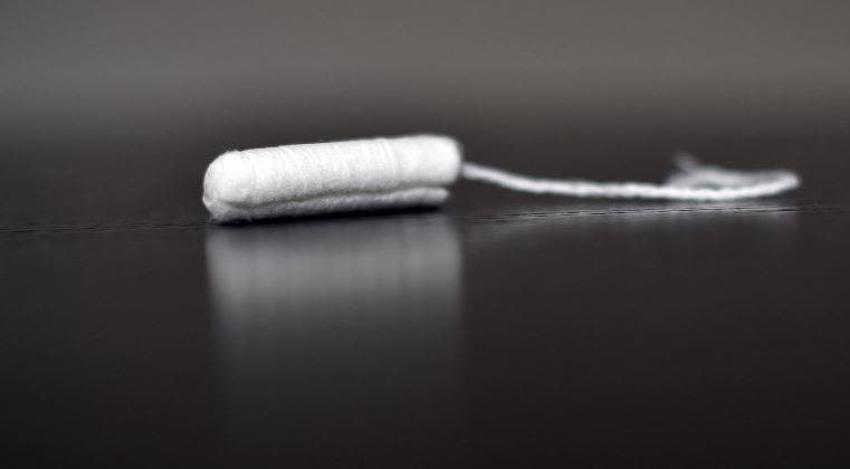 Escocia combatirá la "pobreza menstrual" con toallas higiénicas gratuitas para sus estudiantes