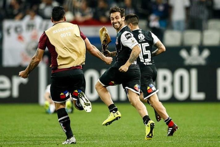 [VIDEO] El festejo de Colo Colo en camarines tras su paso a cuartos en Copa Libertadores