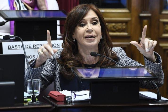 Cristina Fernández publica video denunciando robos y destrozos tras allanamiento a su casa