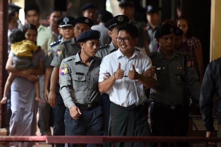 Condenados a siete años de cárcel dos periodistas de Reuters en Birmania