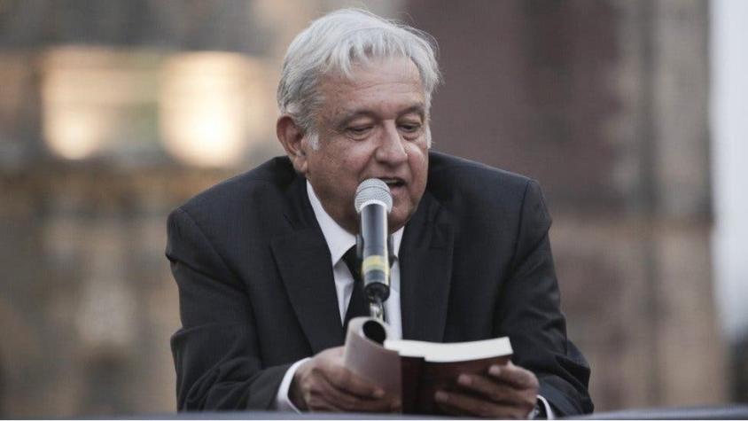 AMLO escritor: la no tan conocida faceta literaria de López Obrador (y de qué tratan sus 17 libros)