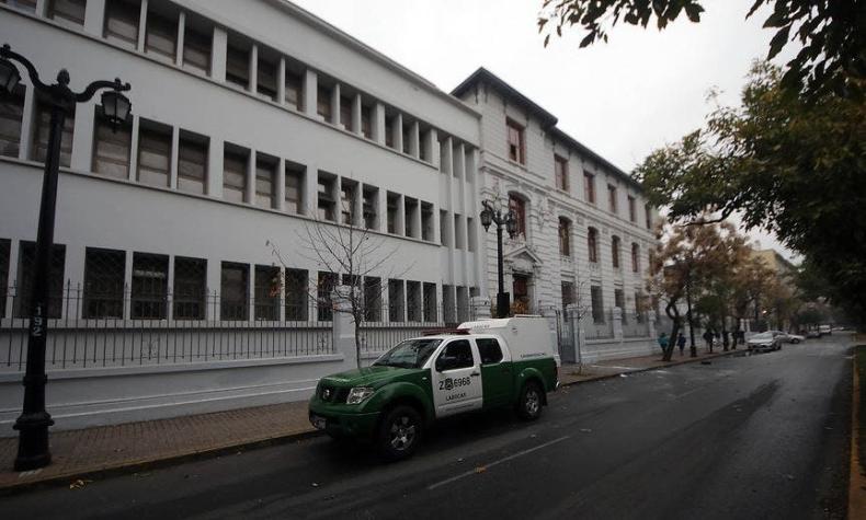 Cinco carabineros lesionados tras incidentes Liceo de Aplicación