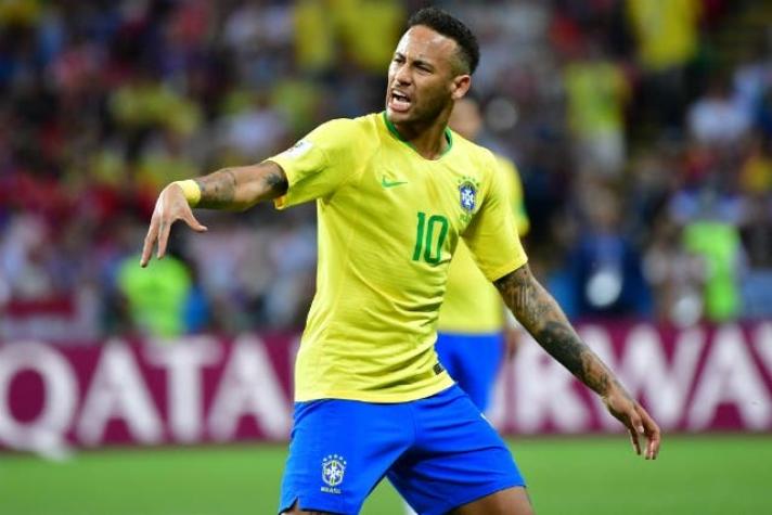 [VIDEO] Neymar enloquece con túnel de Philippe Coutinho a Filipe Luis