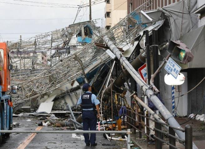 Tifón Jebi deja al menos once muertos y numerosos daños en Japón