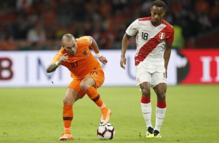 Holanda vence a Perú en Ámsterdam en la despedida de Wesley Sneijder