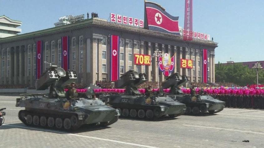 [VIDEO] Corea del Norte celebra su aniversario 70 con desfile militar sin misiles