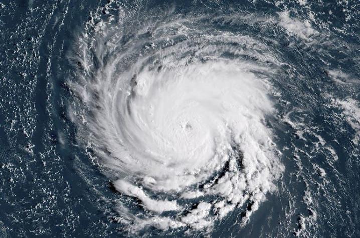 [VIDEO] La impresionante vista del ojo del huracán Florence