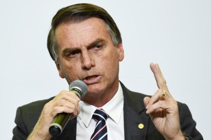 Candidato brasileño Jair Bolsonaro es sometido a nueva cirugía tras apuñalamiento