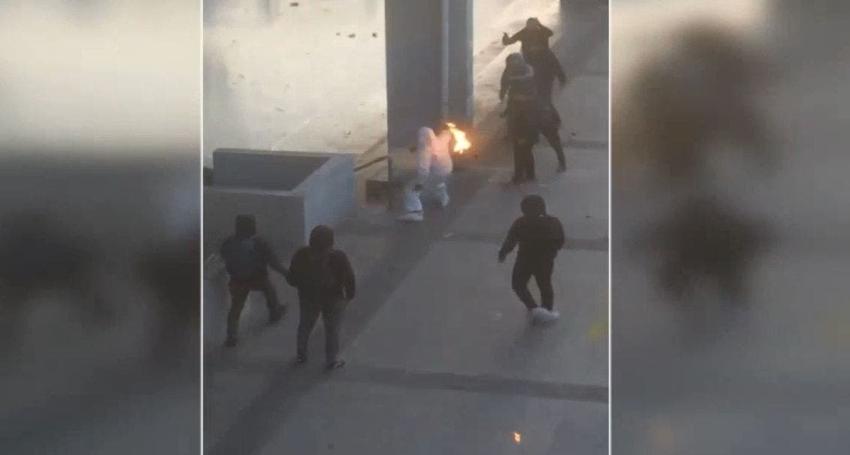 [VIDEO] Así fue el ataque con bomba molotov a carabineros en el Liceo de Aplicación