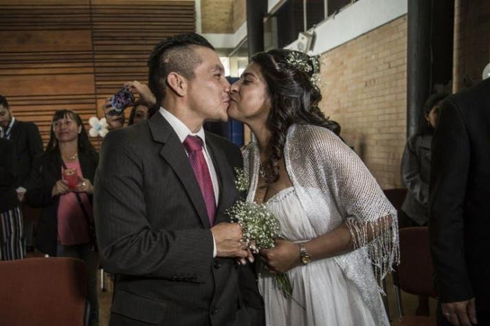 Amor sin barreras: excombatientes celebran boda masiva en Colombia