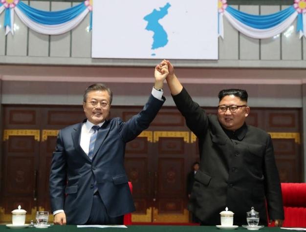 Kim Jong Un dice que visitará Seúl y acuerda cerrar una zona de ensayo de misiles