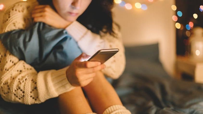 "Con 13 años fui acosada por cientos de hombres en la app Kik": la explotación sexual en una App