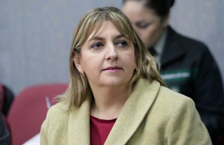Ministro de Justicia pide la renuncia a directora de Gendarmería