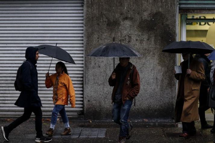 [VIDEO] ¿Cuándo y a qué hora comienza la lluvia en Santiago?