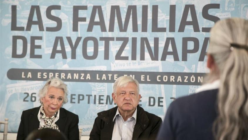 La ambigua relación de AMLO con la desaparición de 43 estudiantes de Ayotzinapa
