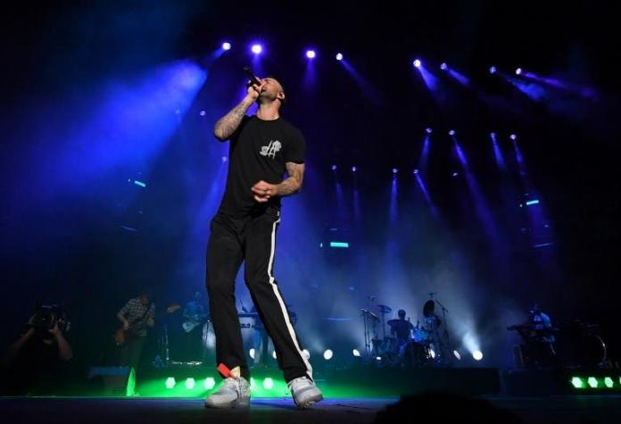 [VIDEO] El incómodo momento que vivió Maroon 5 durante un concierto en Canadá
