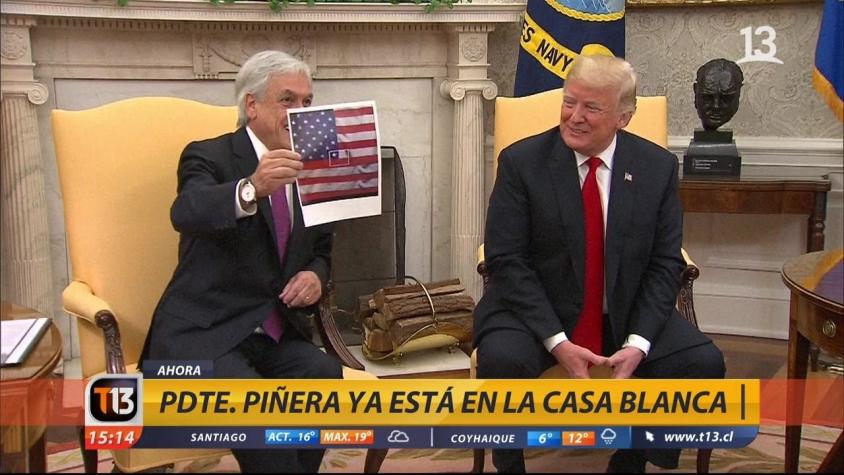 [VIDEO] El "juego de banderas" que marcó el inicio de la reunión de Piñera con Trump
