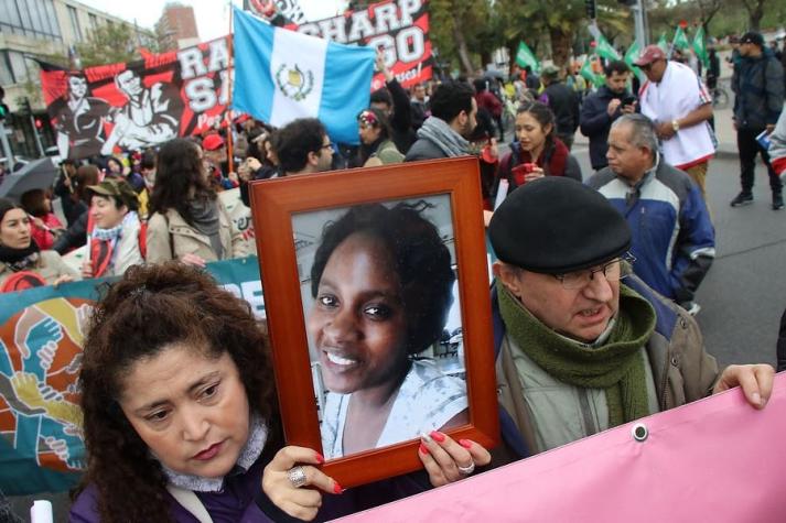 Agrupaciones crean "Día Nacional contra el Racismo" tras marcha en conmemoración a Joane Florvil
