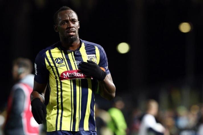 [VIDEO] Usain Bolt recibe oferta de contrato profesional como futbolista