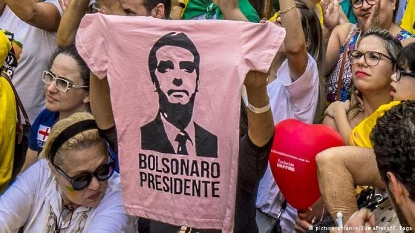 Bolsonaro aumenta su ventaja a tres días de las presidenciales en Brasil