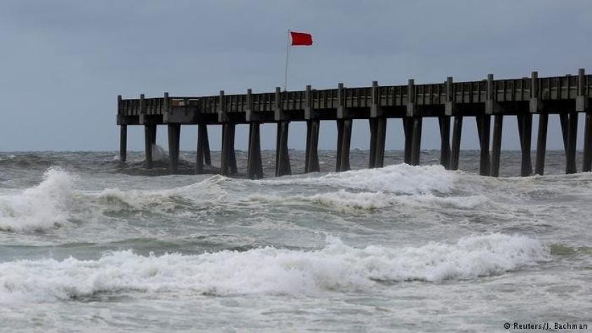 Autoridades decretan estado de emergencia por huracán Michael en Florida