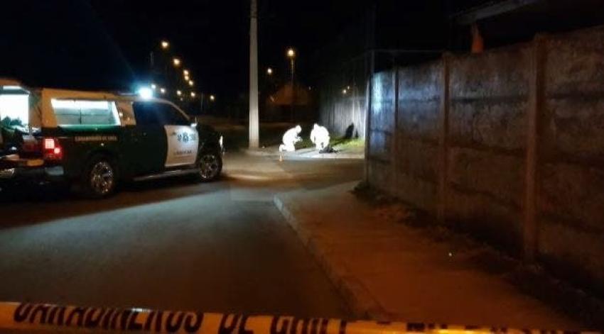 Femicidio impacta a comunidad de Romeral: hombre acuchilló a ex pareja en la calle