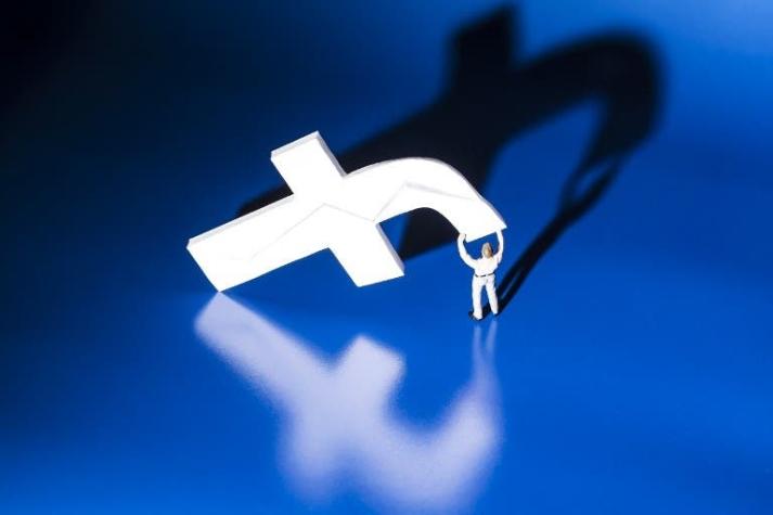 Hackers roban información personal de 29 millones de usuarios de Facebook