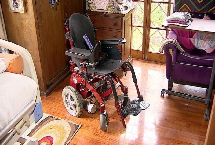 [VIDEO] Dictan orden de embargo por entrega de silla de ruedas