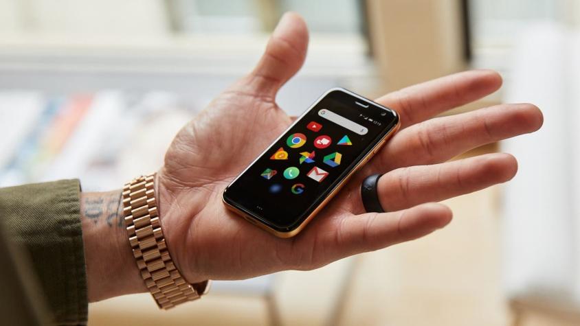 El pequeño teléfono inteligente Tiny Palm que desconcierta a los fans de los dispositivos móviles