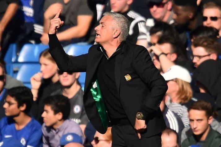 [VIDEO] Mourinho intentó agredir a funcionario del Chelsea tras agónico empate en Londres